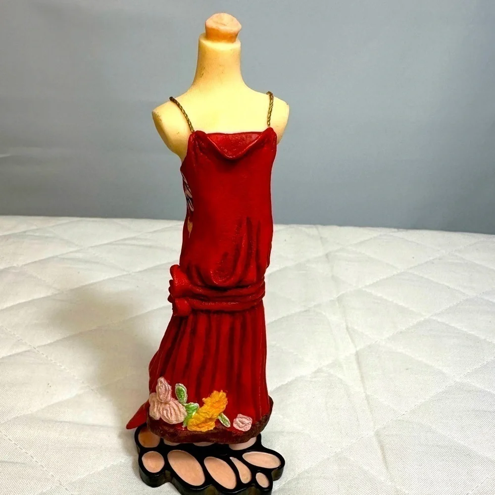 The Latest Thing Style Sensations English Rose Fashion Figure Miniature mannequi